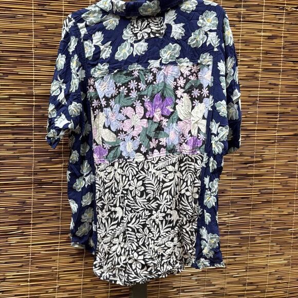 Free People Vacay Away Floral Print Button-up Shirt in Coyote at Nordstrom, Size - Picture 3 of 3